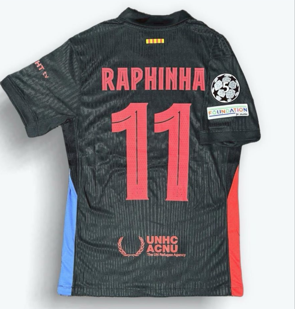Soccer Jersey/ Raphinha 11/ Player Version/ Slim Fit (Size Up)